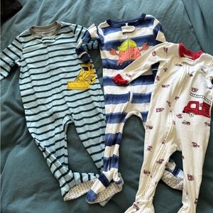 Set of 3 Carters Footed Pajamas 12 Month